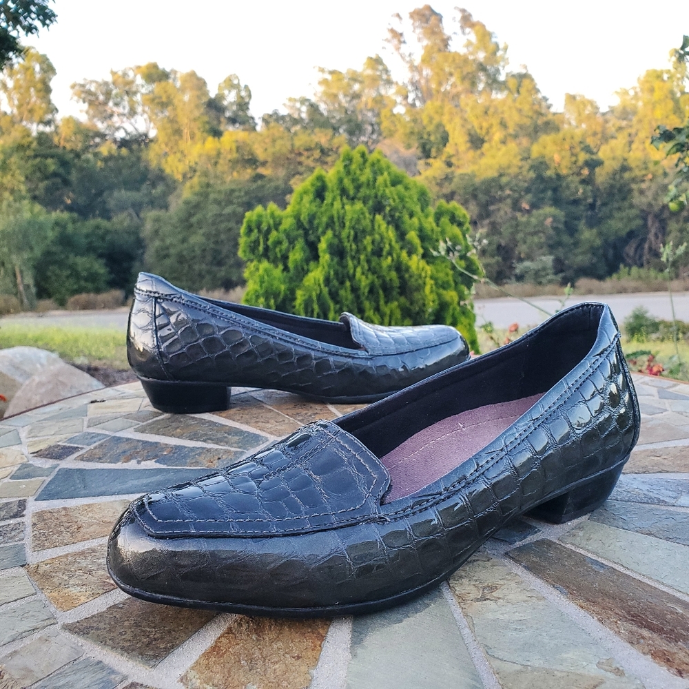 Clark’s Alligator Print Square Toe Work Loafers - image 4